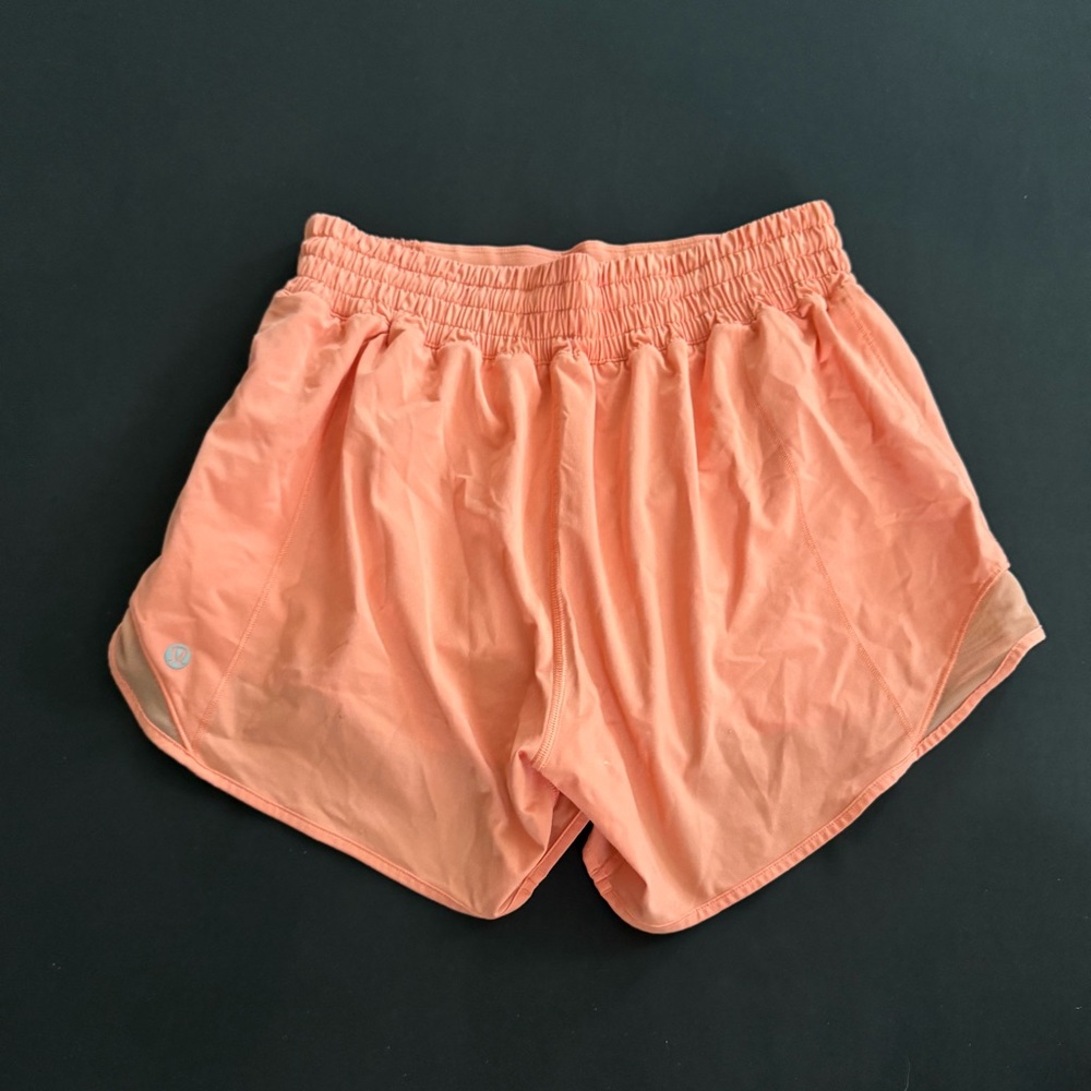 Lululemon hotty hot 4” lined shorts in sunny coral/6 - Picture 6 of 10
